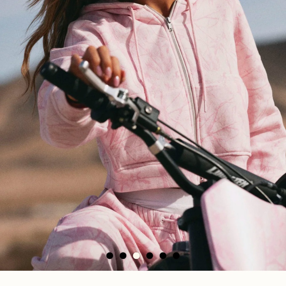 Dairy Boy Bubblegum Camo Cropped Zip Hoodie